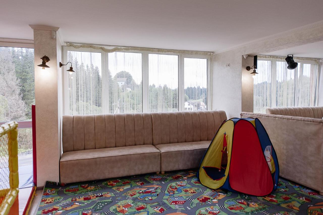 Brooklyn 2 Hotel Yablunytsya